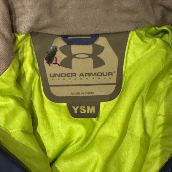 Kids Under Amour Water Resistant Jacket with hood - Picture 4 of 5